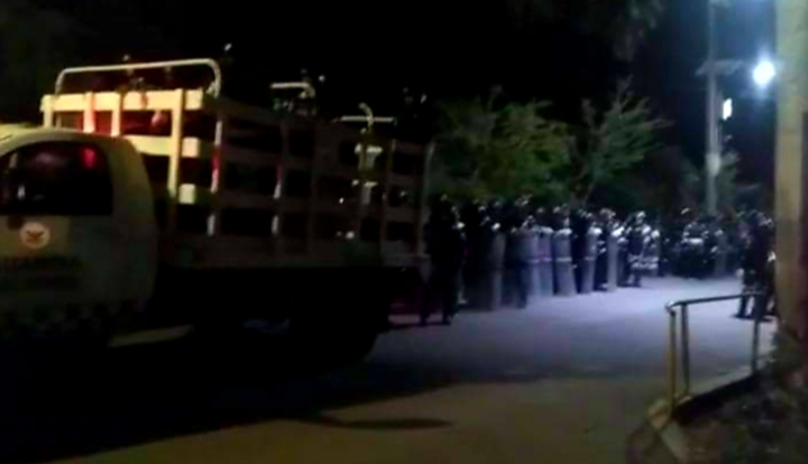 Con Guardia Nacional y policías federal y estatales desalojaron plantón en defensa del agua