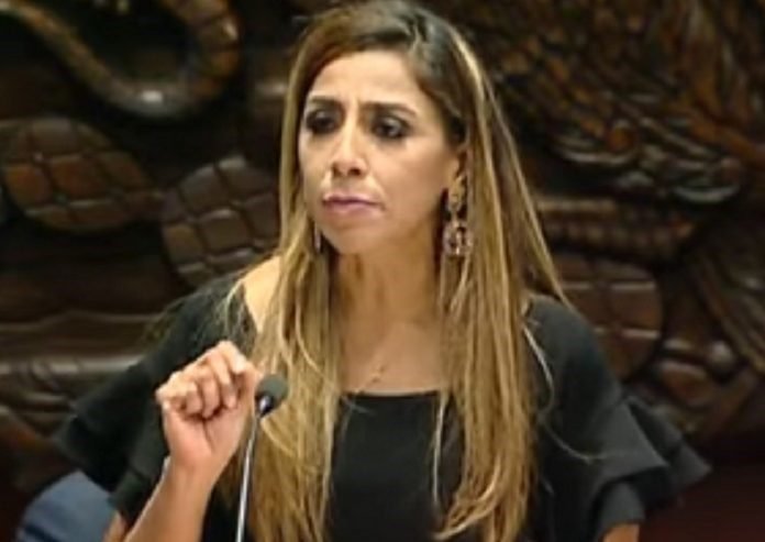 Movimiento Ciudadano baja a Marybel Villegas y sube a Palazuelos por la gubernatura de Quintana Roo